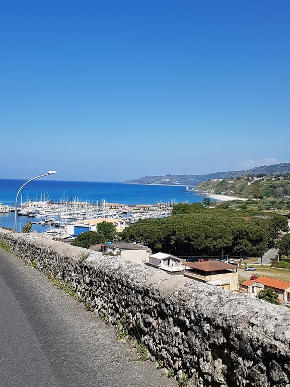 A casa di Alessandro Appartment's Tropea Esterno foto