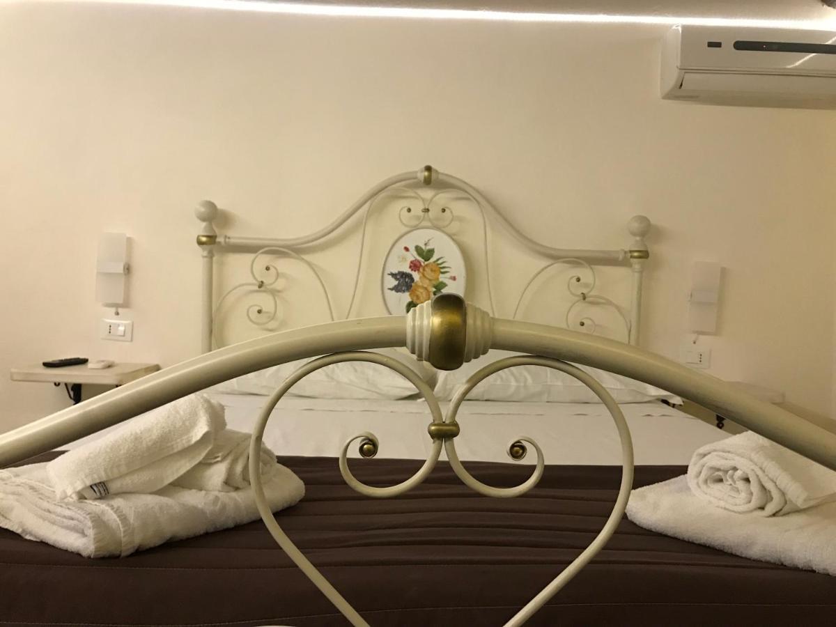A casa di Alessandro Appartment's Tropea Esterno foto